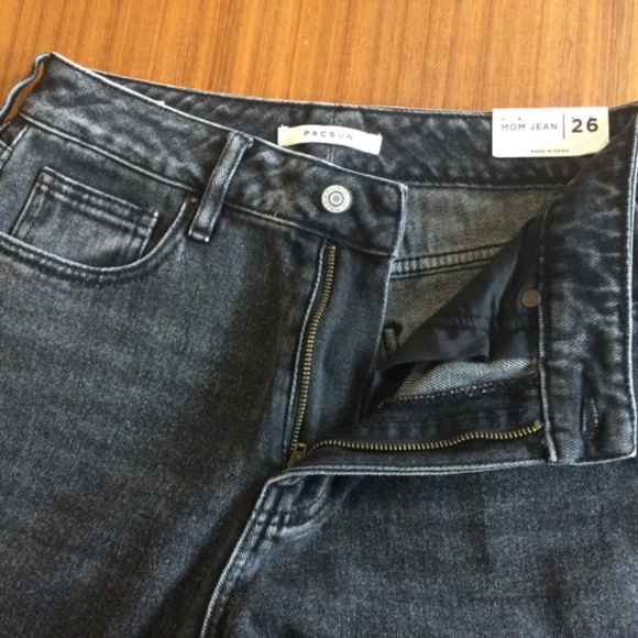PacSun Mom Jean, size 26, black - Picture 4 of 5